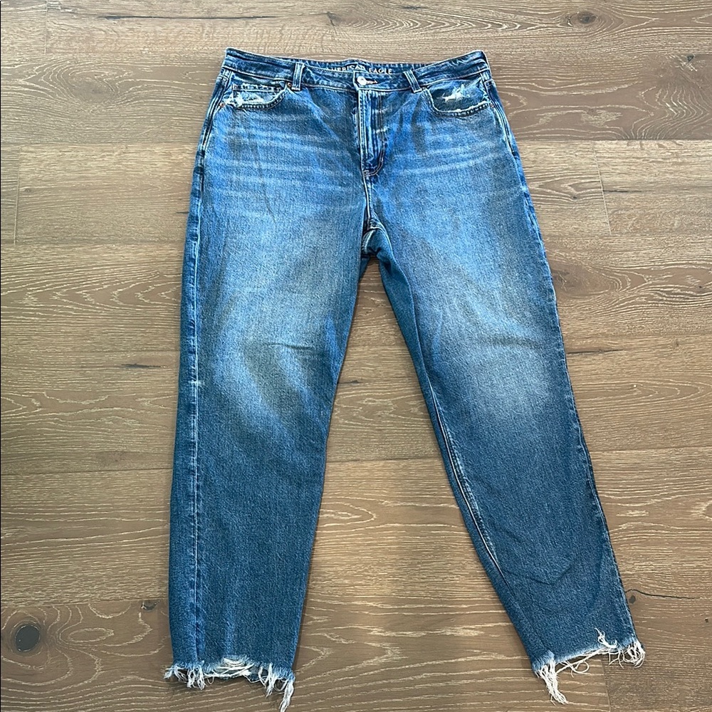 American Eagle Outfitters Strigid Mom Jeans Blue Ankle Cropped Jeans